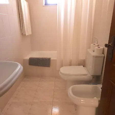 아파트 Twin Sleeps 8 *